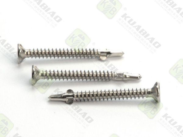 光伏板螺絲需要幾種材質(zhì)（光伏發(fā)電用的螺絲型號(hào)）